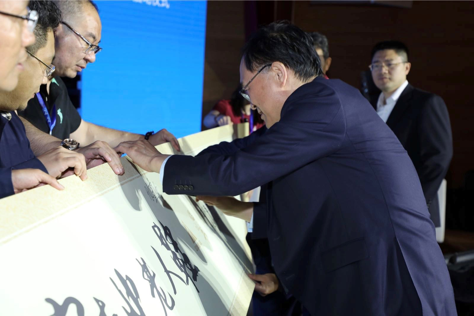 1559111979701868.jpg image011.jpg